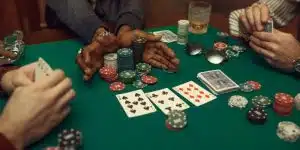 Cách Chơi Poker Đơn Giản Hiệu Quả Người Chơi Cần Biết